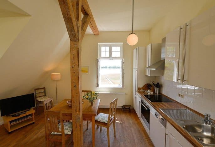 Ferienwohnung 5 am Wasser Gut Grubnow Rügen WLAN und Sauna - Ferienwohnung 5 am Wasser Gut Grubnow Rügen WLAN und Sauna detail 2