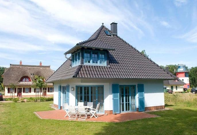 Dünenresidenz Glowe - Familienfreundliches Ferienhaus mit Terrasse und Garten an der Ostsee