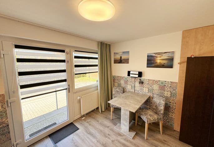 Wohnung 03 mit Terrasse und Boddenblick - MR: Haus Inselperle mit Blick auf den Bodden detail 3