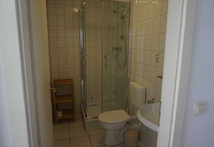 Wohnung 5 - Villa Rügen - 300 m zum Strand detail 4