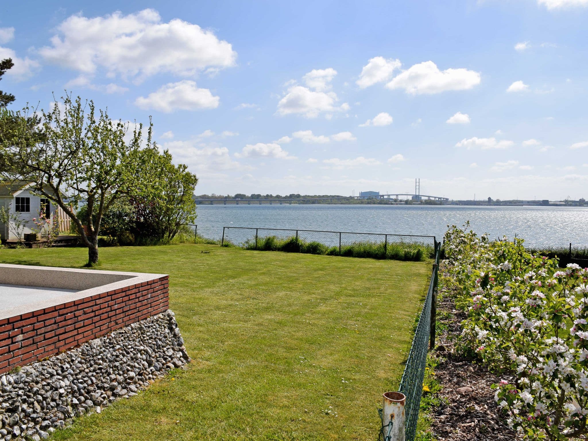 Bungalow mit Panoramarundblick und Terrasse detail 4