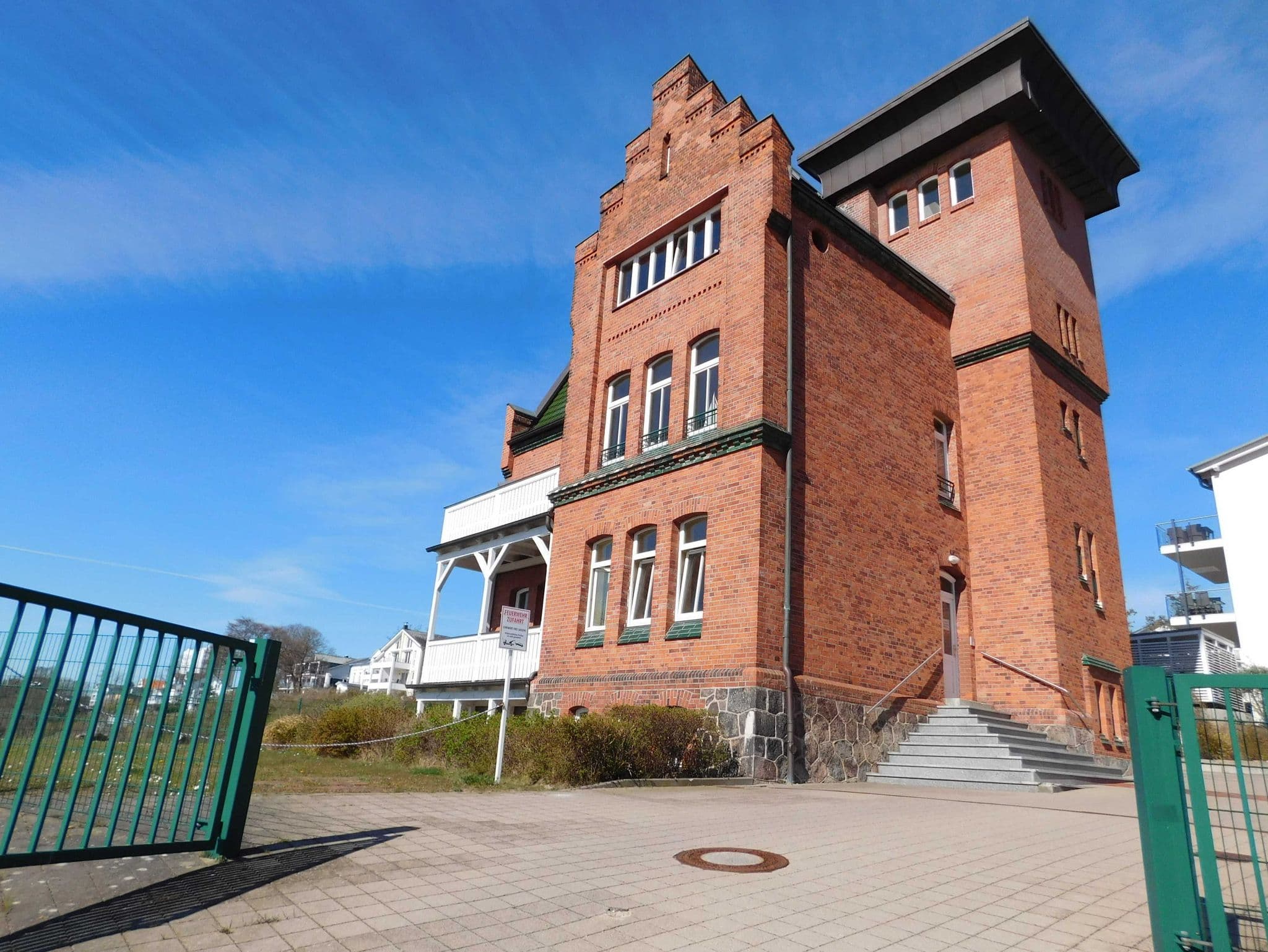 Maisonette Seelotse mit Hafenblick in hist. Seelotsenstation