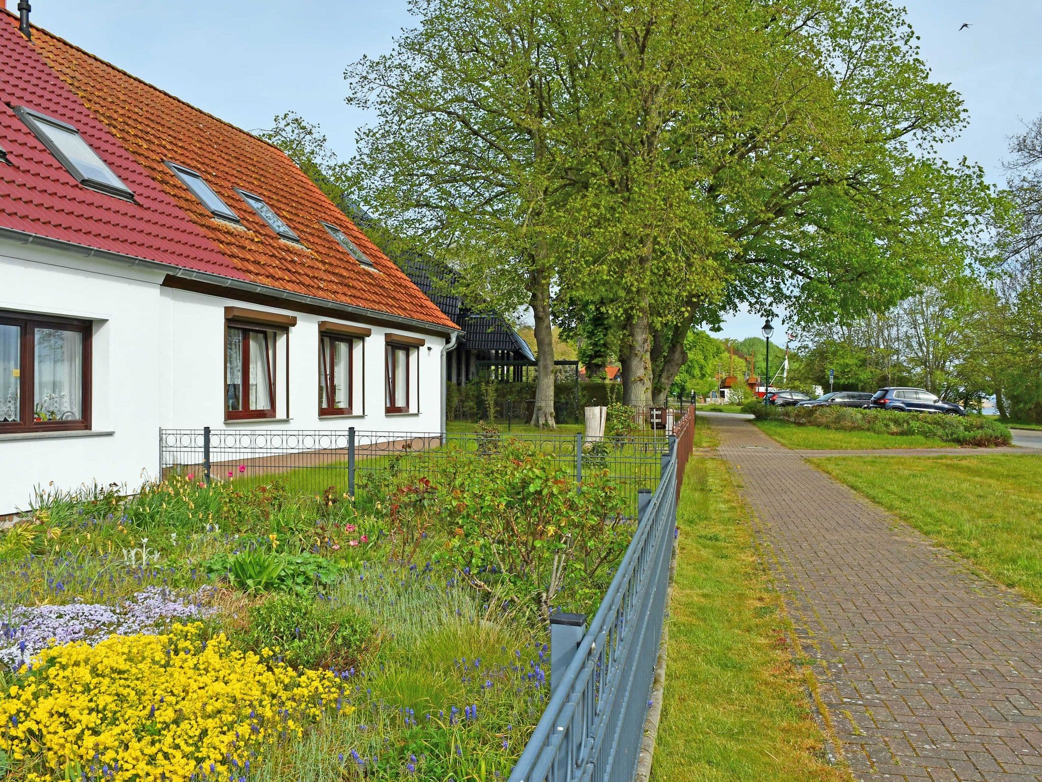 Ferienwohnung mit Sitzecke im Garten am Bodden in Ralswiek