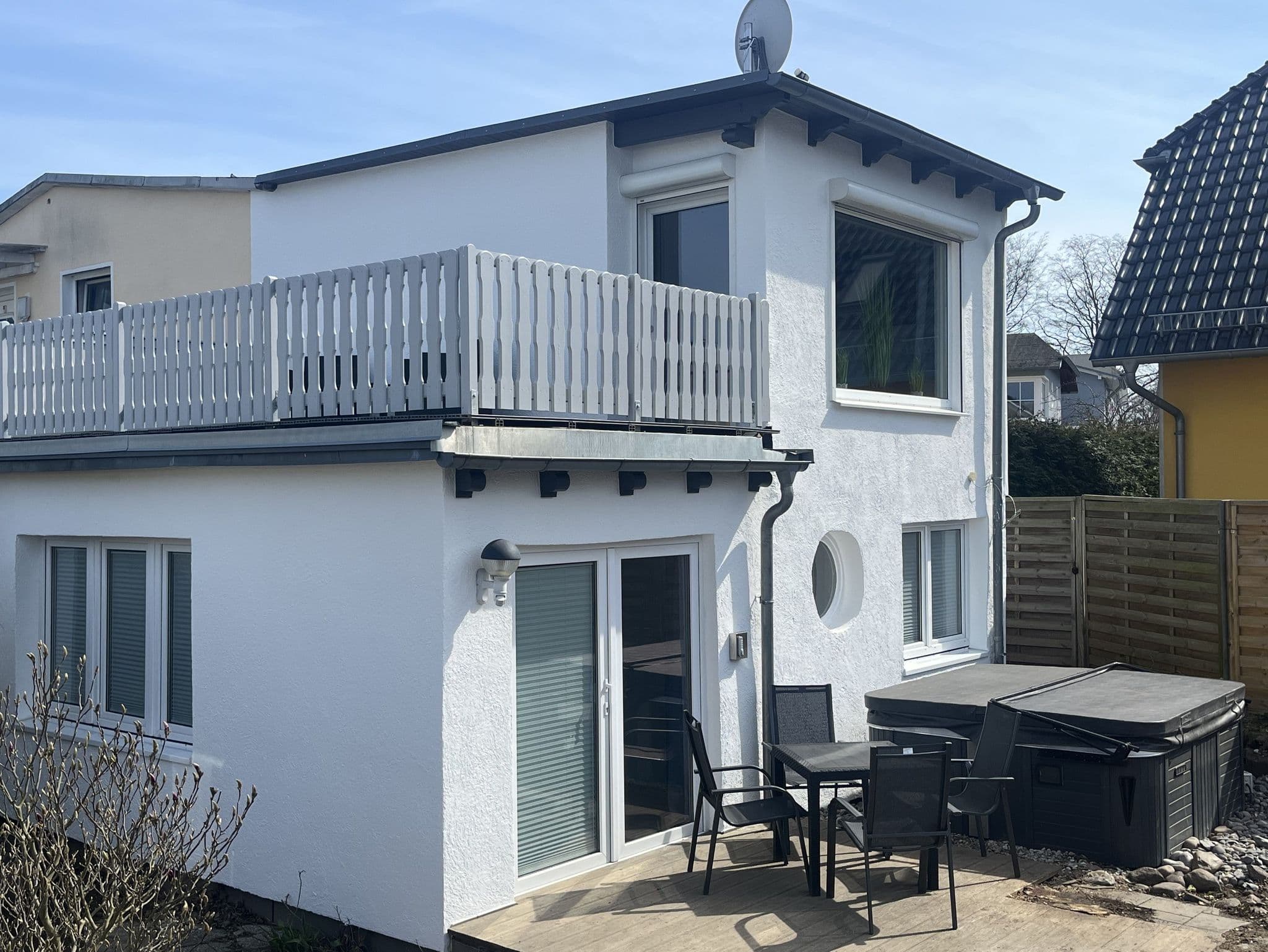 Ostseebad Göhren 4-Personen-Ferienhaus mit beh. WPool detail 1