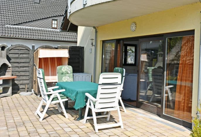 schönes Ferienhaus mit Kamin und Sauna im Ostseebad Sellin - schönes Ferienhaus mit Kamin und Sauna im Ostseebad Sellin detail 2