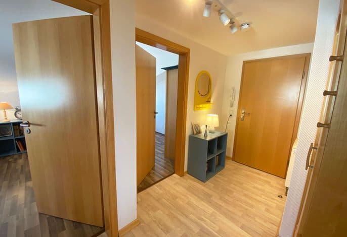 Ferienwohnung 09 3-Raum DG mit 2 Balkonen - A: Haus Rügenscher Bodden mit Meerblick detail 2