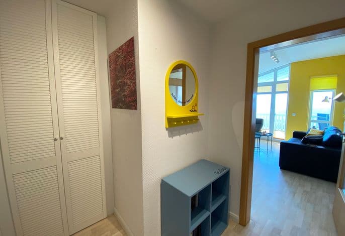 Ferienwohnung 08 2-Raum DG mit Balkon - A: Haus Rügenscher Bodden mit Meerblick detail 1