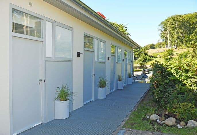 Haus Carl - Ferienwohnungen mit Kamin im Ostseebad Sellin detail 2