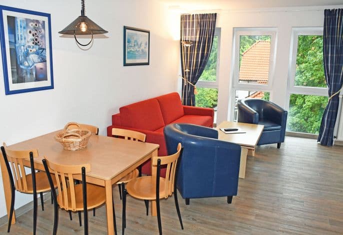 12 schöne 3-Raum-Ferienwohnung mit Balkon