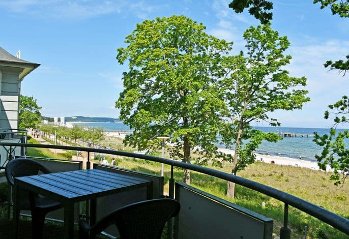 02 schöne 2-Raum-Fewo mit Seeblick, Strandlage mit Terrasse