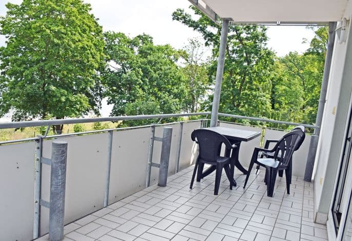 06 schöne 1-Raum-Fewo tlw. Seeblick, Strandlage mit Balkon - Appartementhaus am Strand m. Balkon Göhren (OR 01-09) detail 4