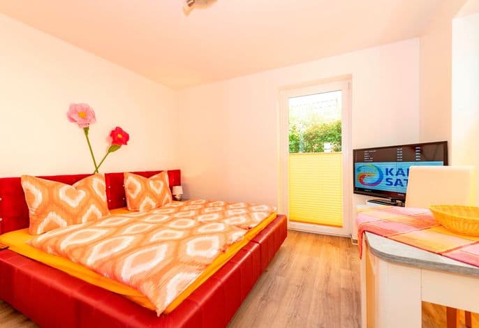 04 1-Raum-Ferienwohnung mit Terrasse