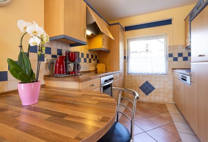 Ferienhaus 02 mit Kamin und Terrasse