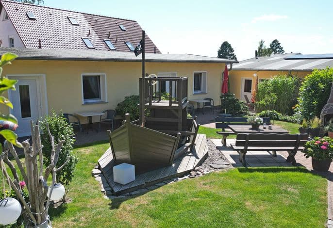 Ferienwohnungen mit Terrasse in Sellin zum Südstrand detail 3