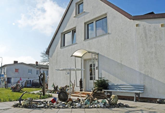 Ferienwohnung mit Gartenterrasse zum Reddevitzer Höft - Ferienwohnung mit Gartenterrasse zum Reddevitzer Höft detail 3