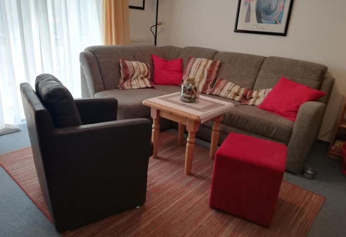 EIN-10 - Helle 2-Zimmer-Wohnung mit Balkon & Komfort (HT) - Residenz Villa Eintracht - Ferienapartments in Göhren detail 1