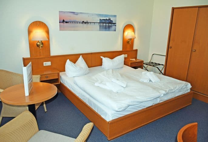 Doppelzimmer Balkon 14 gem