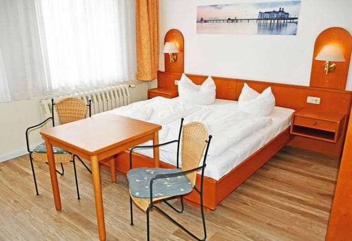 Budgetzimmer mit Dusche/WC auf dem Flur 18