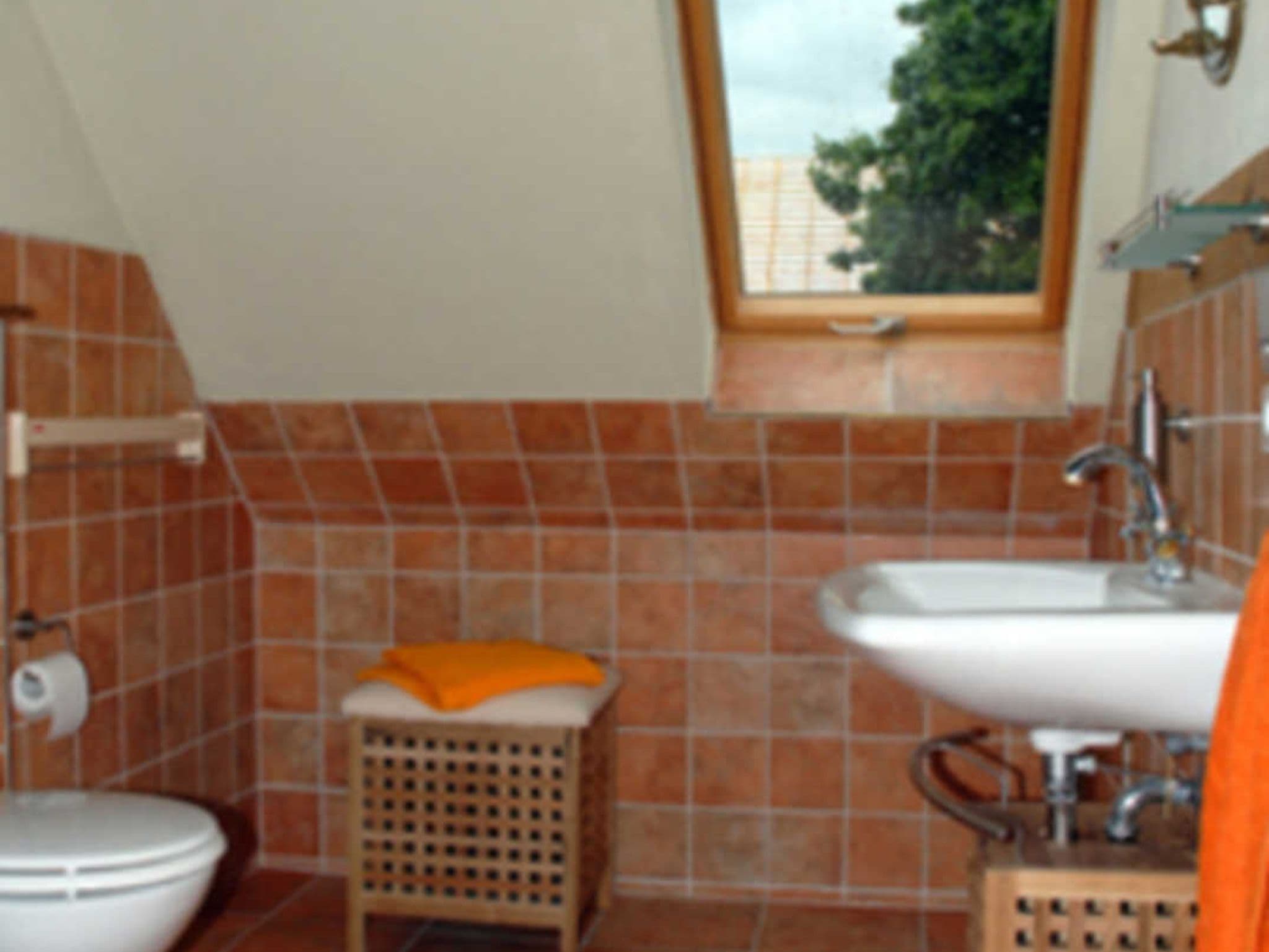 Ferienwohnung Puddemin mit Gartenterrasse - Ferienwohnungen im Süden von Rügen mit Sauna detail 4