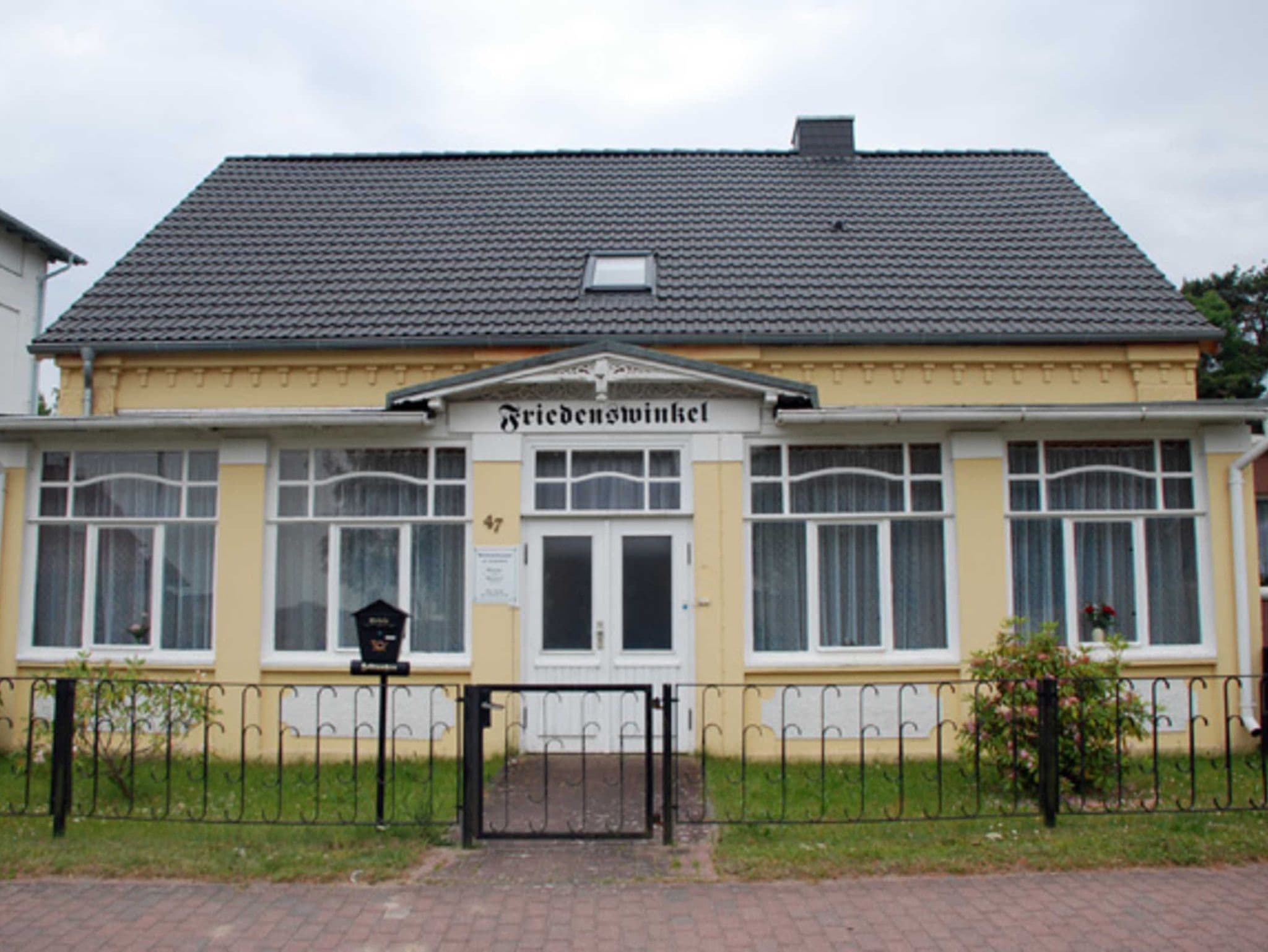 Ferienwohnungen im Haus Friedenswinkel detail 4