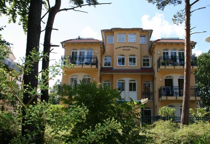 Kurparkresidenz Baabe Whg. 14 - Meerseite mit Blick Kurpark - Fewo Kurparkresidenz Isabella Whg. 14 mit Balkon detail 4