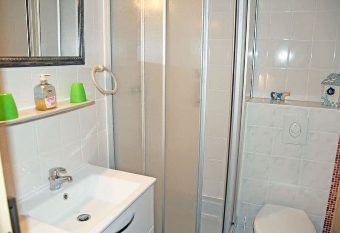 01 kleines Doppelzimmer /1 Er. + 1 Kind bis 14 J. - Pension im Seebad Breege detail 3