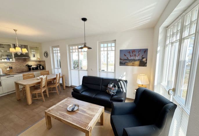 Wohnung 02  mit Kamin & Terrasse