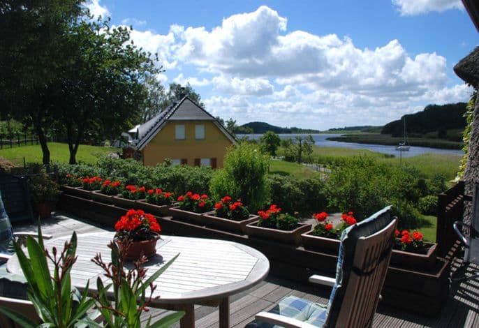 Ferienappartement Having - Ferienappartements unterm Reetdach mit Seeblick detail 1