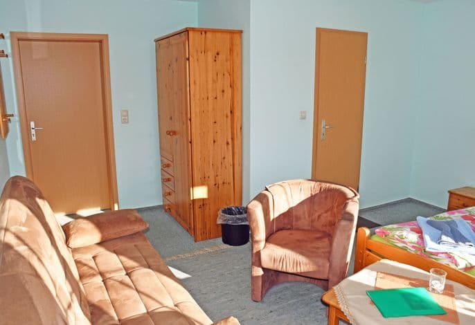 14 Doppelzimmer detail 2