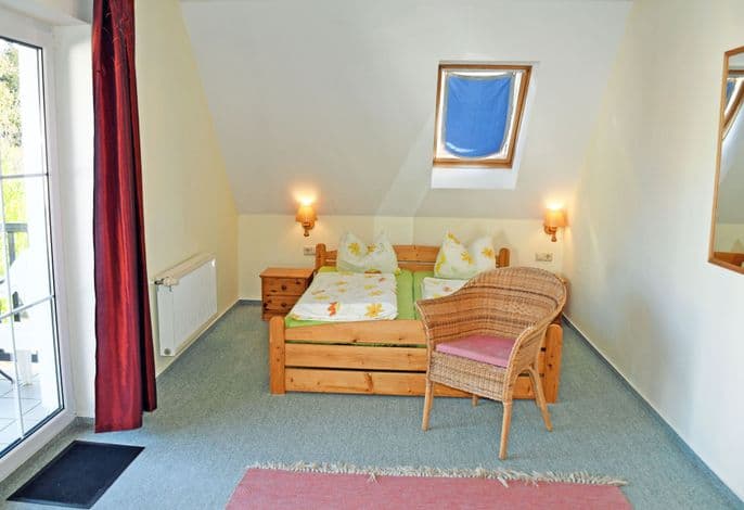 08 Doppelzimmer mit Balkon detail 1