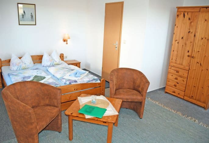 06 Doppelzimmer mit Seeblick detail 2