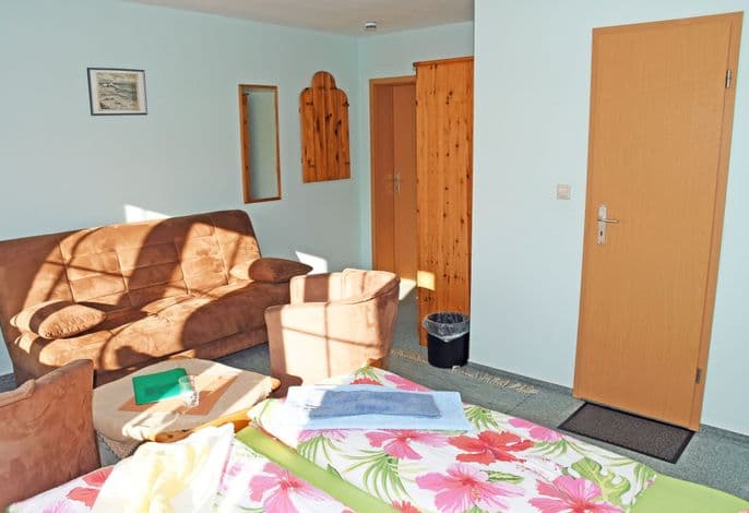 14 Doppelzimmer detail 3