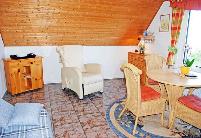 Ferienwohnung Mönchgut mit Seeblick - Ferienwohnungen im Haus am Deich detail 4