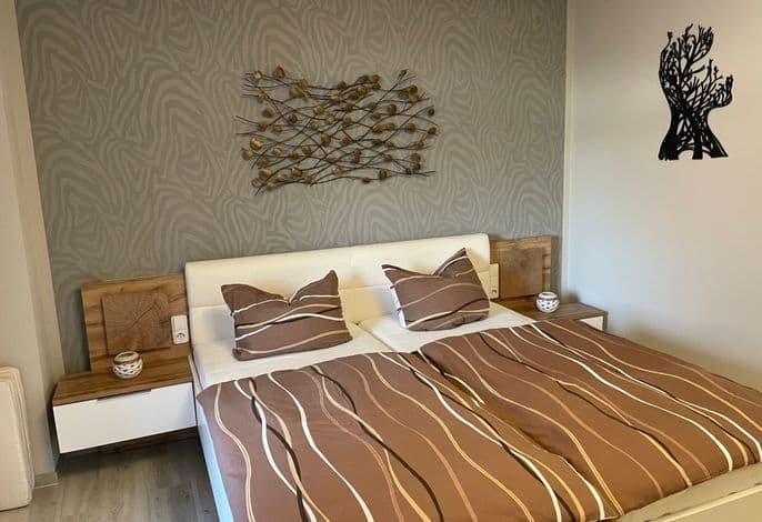Guido's Ostseetraum, an idyllischen Stränden relaxen, Wiek - Appartement mit Küche, Doppelbettzimmer