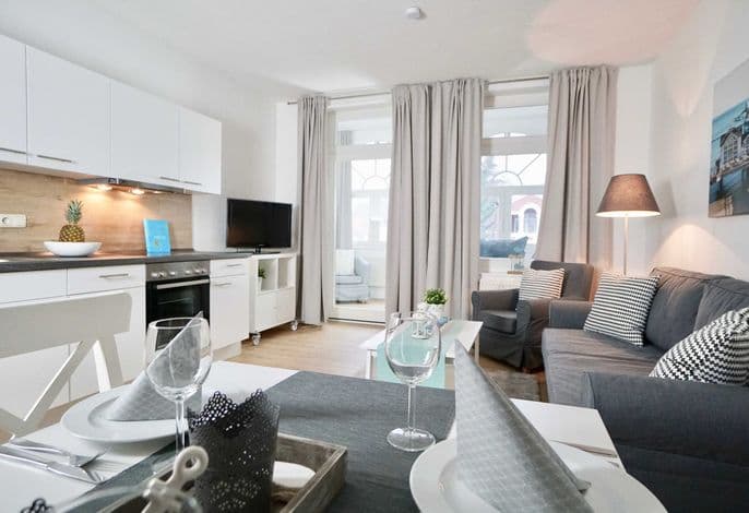 07 Ferienappartement Ummanz mit Balkon detail 2