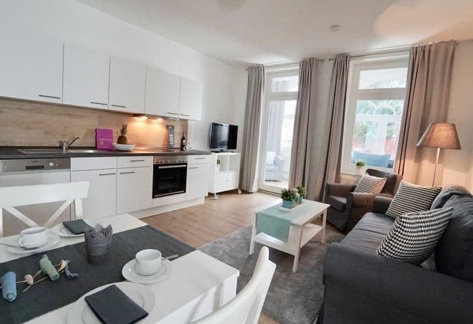 04 Ferienappartement Ummanz mit Balkon (H) detail 1