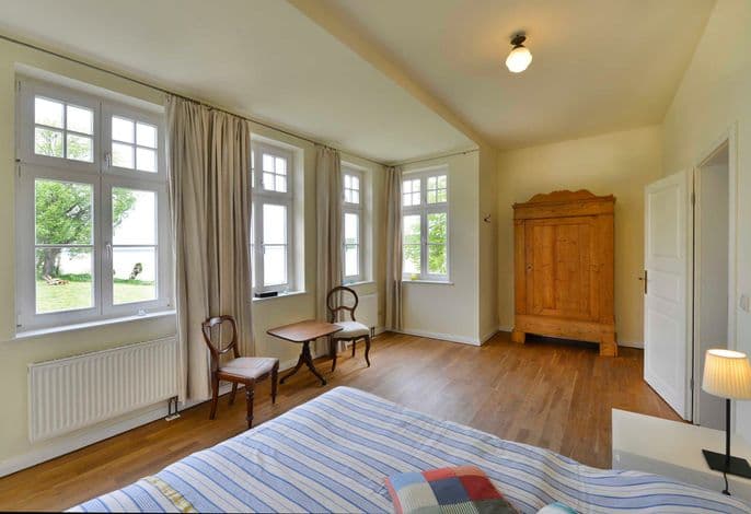 Ferienwohnung 3 mit Seeblick und Terrasse - Gut Grubnow Rügen detail 3
