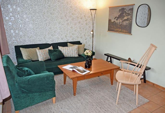 01 Ferienwohnung mit Gartenterrasse - Ferienwohnungen im Fischerdorf und unterm Reetdach detail 2