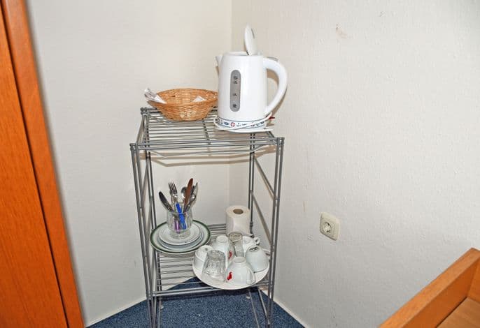 Budgetzimmer mit Dusche/WC auf dem Flur  22 - Wilhelms Hostel im Ostseebad Sellin detail 4