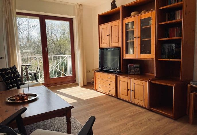 Ferienwohnung "Jim Knopf" mit Balkon zwischen Strand, Wald & Wiese im Südosten der Insel Rügen! - Ferienwohnung "Jim Knopf" mit Balkon zwischen Strand, Wald & Wiese im Südosten der Insel Rügen! detail 4