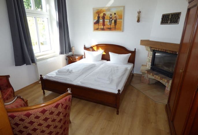 Große Ferienwohnung Wa2 -100qm - im Erdgeschoss der Villa Walhall in einem parkähnlichen Garten - Große Ferienwohnung Wa2 -100qm - im Erdgeschoss der Villa Walhall in einem parkähnlichen Garten detail 4