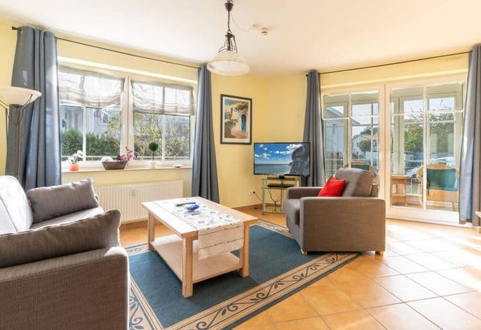 Ferienwohnung 2 "Kranich" Villa Vogelsang in Binz, 3-Raum, Parkplatz, WLAN, Wintergarten, Terrasse - Ferienwohnung 2 "Kranich" Villa Vogelsang in Binz, 3-Raum, Parkplatz, WLAN, Wintergarten, Terrasse detail 3