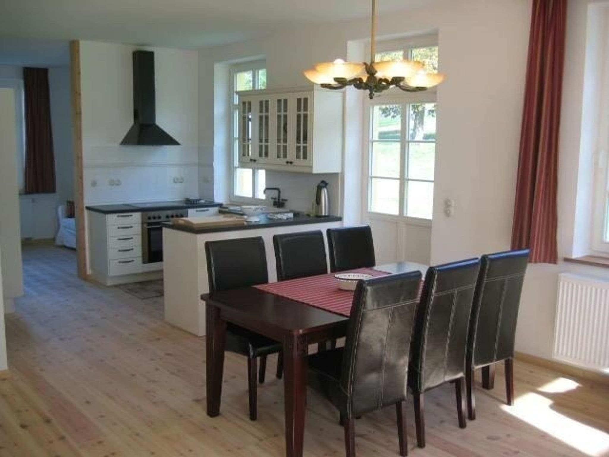 Gut Rattelvitz Parterre A, hochwertig, Sauna, Kamin, eTankstelle, Spielscheune, 15.000qm Parkland detail 4