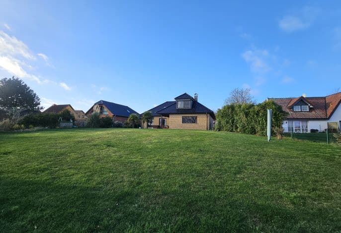 Großes Ferienhaus in traumhafter Lage mit Seeblick. Erholung garantiert. - Großes Ferienhaus in traumhafter Lage mit Seeblick. Erholung garantiert. detail 3