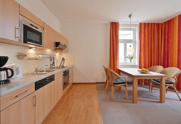 Ferienwohnung 5 in Sellin auf Rügen Villa Celia 6 Pers. WLAN und Sauna 200 m vom Strand entfernt - Ferienwohnung 5 in Sellin auf Rügen Villa Celia 6 Pers. WLAN und Sauna 200 m vom Strand entfernt detail 2