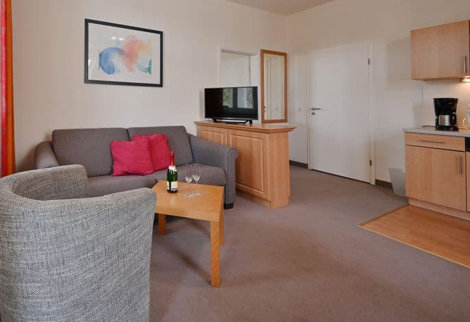 Ferienwohnung 5 in Sellin auf Rügen Villa Celia 6 Pers. WLAN und Sauna 200 m vom Strand entfernt - Ferienwohnung 5 in Sellin auf Rügen Villa Celia 6 Pers. WLAN und Sauna 200 m vom Strand entfernt detail 1