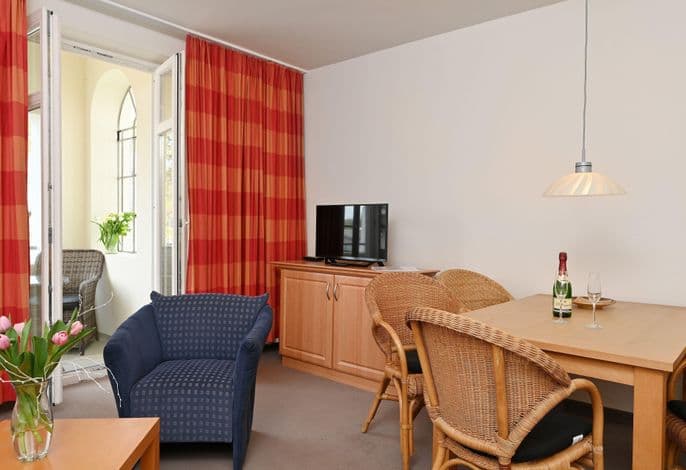 Ferienwohnung 10 in Sellin auf Rügen Villa Celia 6 Pers. WLAN und Sauna 200 m vom Strand entfernt - Ferienwohnung 10 in Sellin auf Rügen Villa Celia 6 Pers. WLAN und Sauna 200 m vom Strand entfernt detail 2