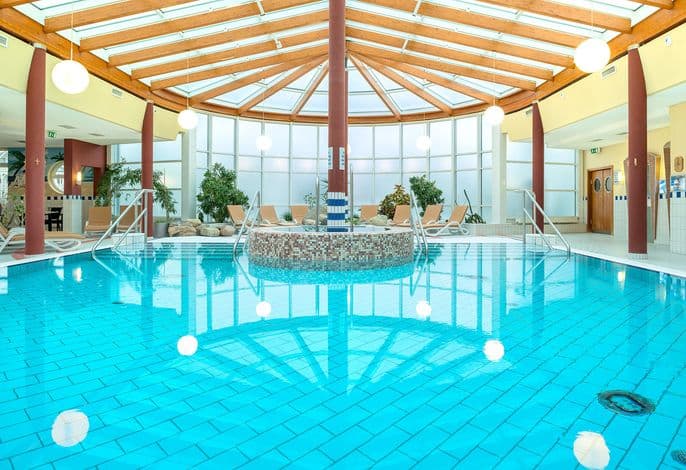 Ferienhaus Südstrand**** mit Blick bis zur Ostsee, inkl. Schwimmbadnutzung und Sauna - Ferienhaus Südstrand**** mit Blick bis zur Ostsee, inkl. Schwimmbadnutzung und Sauna detail 1