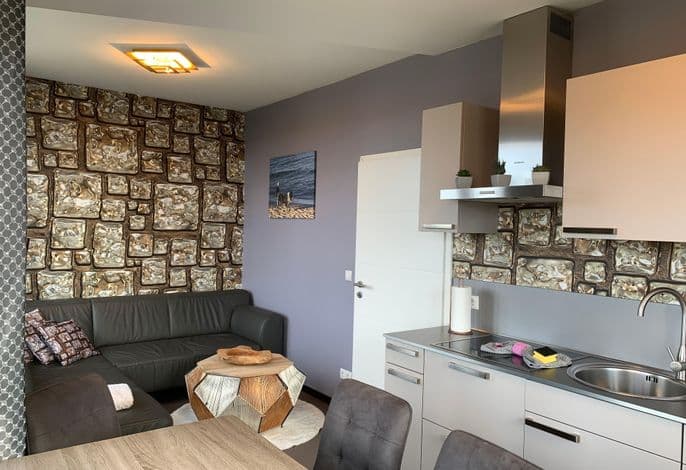 Stilvolle, moderne Ferienwohnung Meerblick Göhren, Balkon, 2 Schlafzimmer, Hunde Willkommen - Stilvolle, moderne Ferienwohnung Meerblick Göhren, Balkon, 2 Schlafzimmer, Hunde Willkommen detail 1