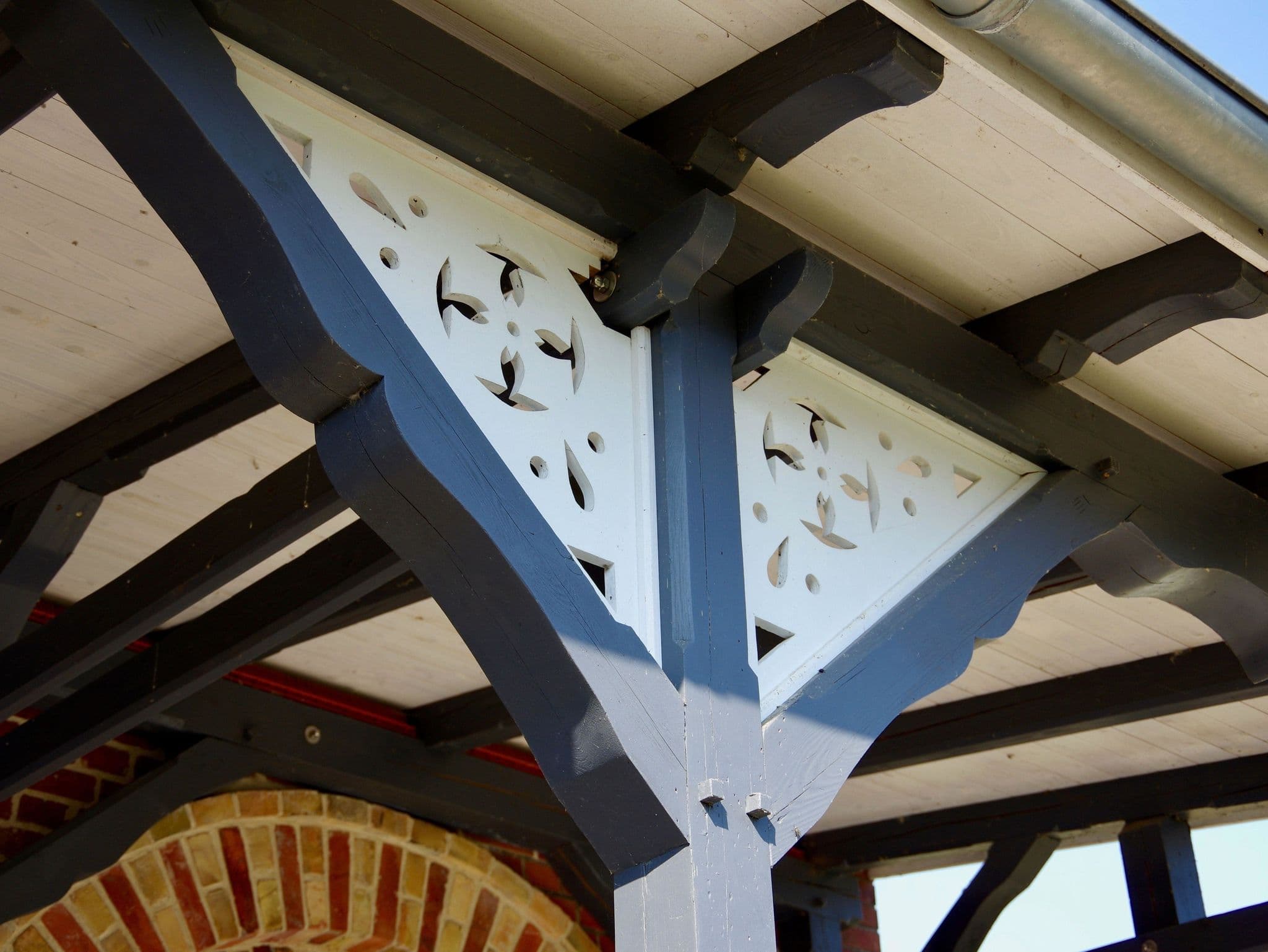 Urlaubsbahnhof - "Wartehalle" detail 1